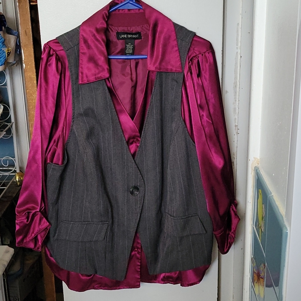 Blouse w/vest attached